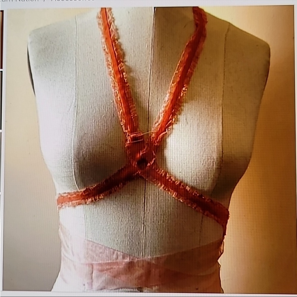 NWT REVOLVE Daydream Nation Princess Necklace Harness Blush One Size - Picture 6 of 12